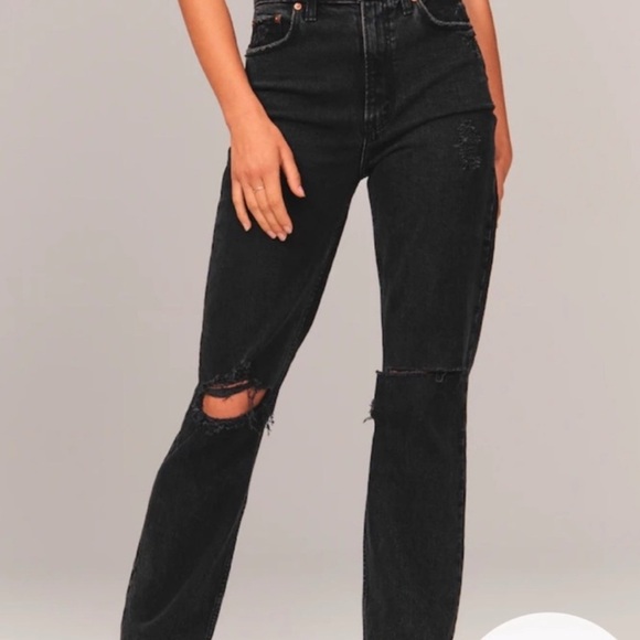 Abercrombie & Fitch 90’s Straight Ultra High Rise Black Distressed Jeans - Picture 2 of 4